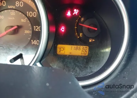 2008 Nissan Versa 1.8S z USA, uszkodzony, nr VIN 3N1BC11E28L452808